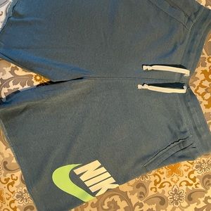 Nike men’s shorts